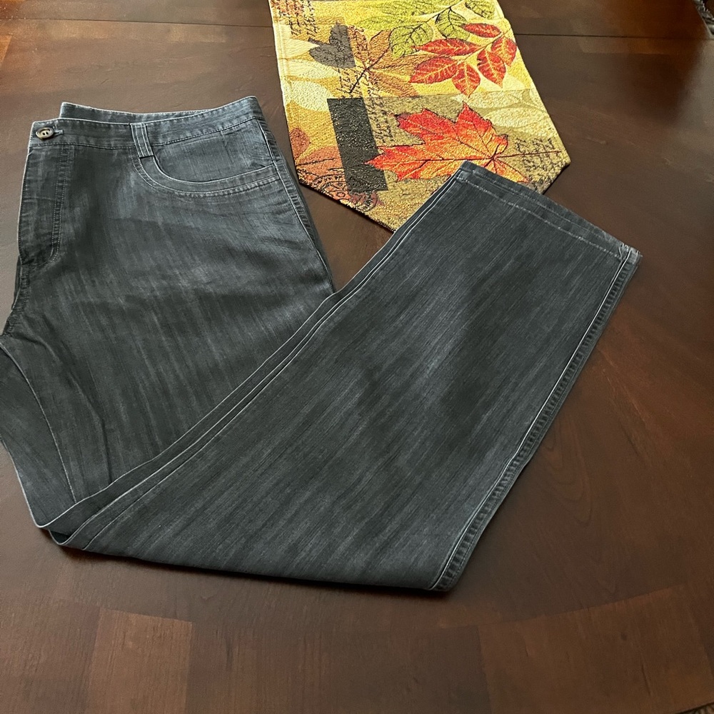 T&H Fashion dress jeans